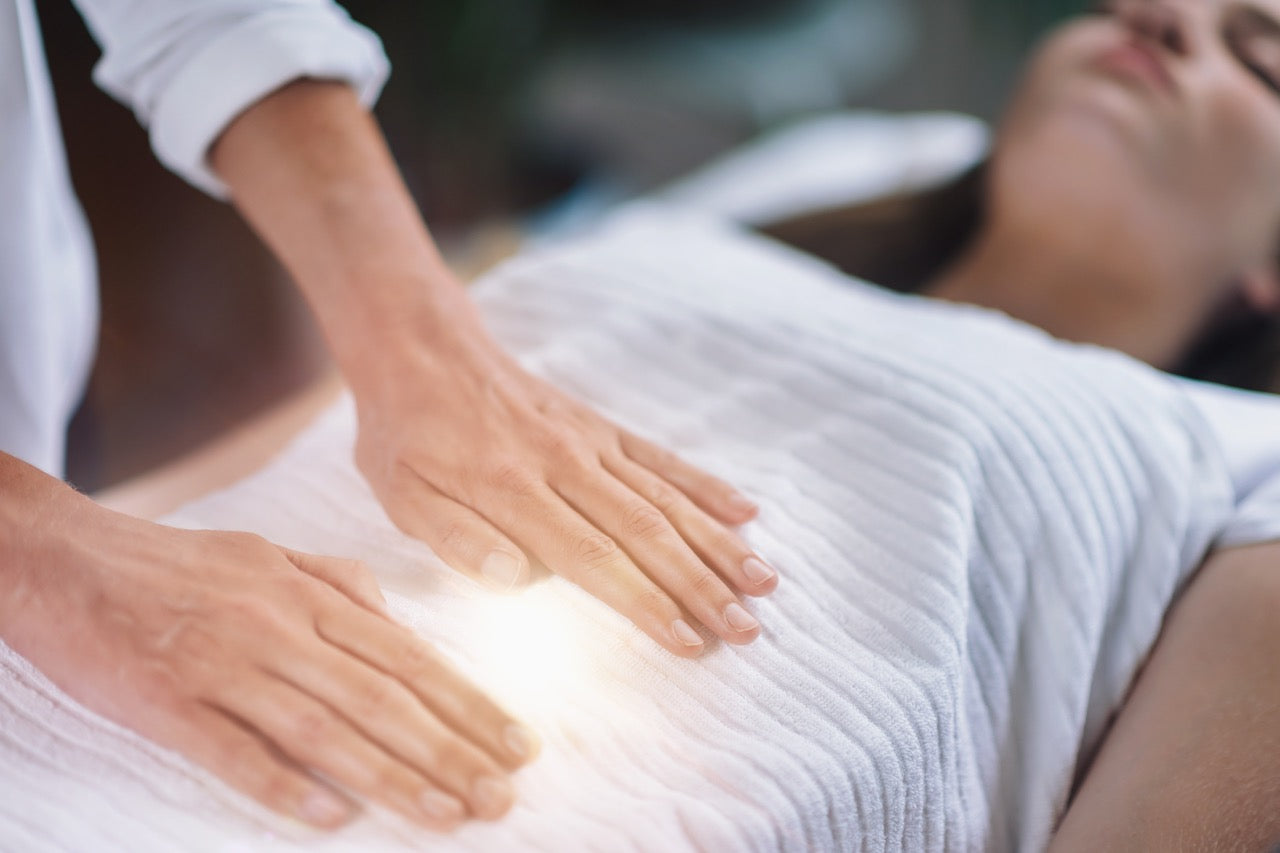 Praticienne Reiki à Cenon, séance de rééquilibrage énergétique dans une ambiance apaisante